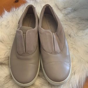 ECCO Soft 7 slip on sneaker III (size 8, European 39)